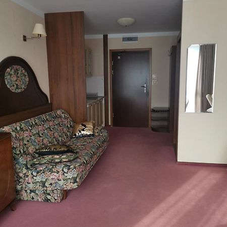 Apartamenty Rodzinne Przy Plazy 科沃布热格 客房 照片